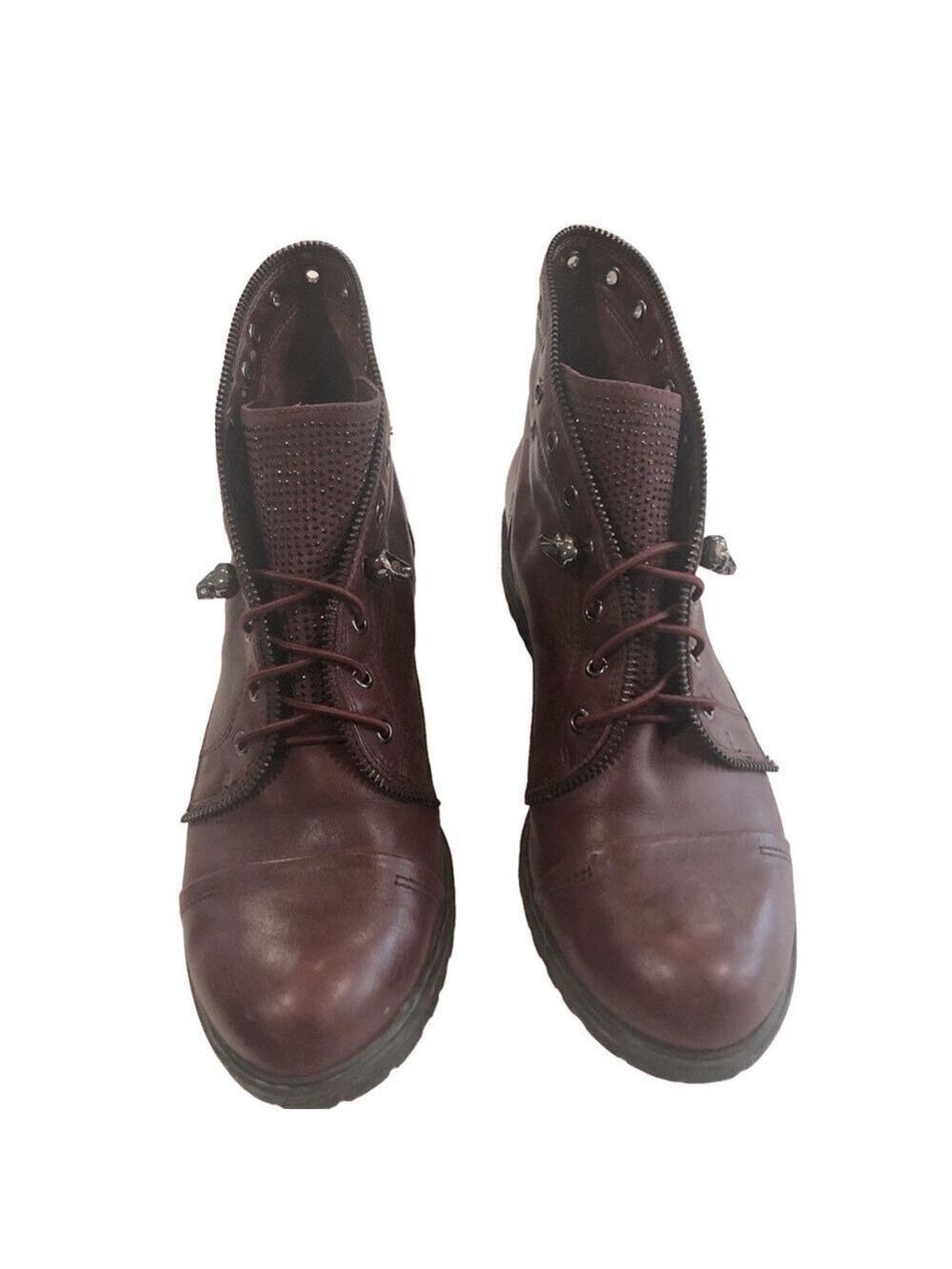 Gianni Bini Fire-Worx boots. Size 8.5. Spiced Wine leather bling skulls bungie